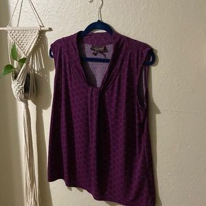 Sleeveless Dana Buchman top, L